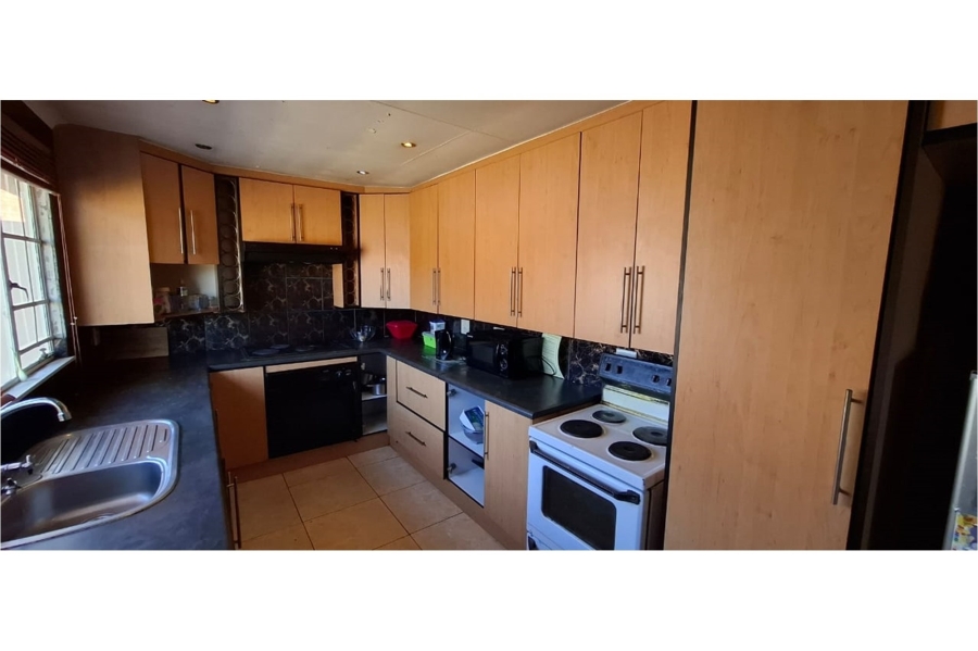 3 Bedroom Property for Sale in Bronville Free State